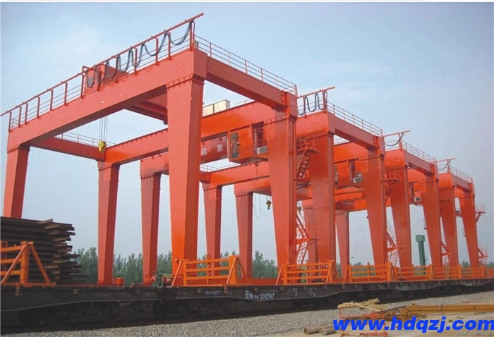 如何正確使用起重機的控制器和操作桿? 如何正確使用起重機的控制器和操作桿?